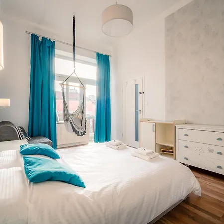 Apartment By Cathedral